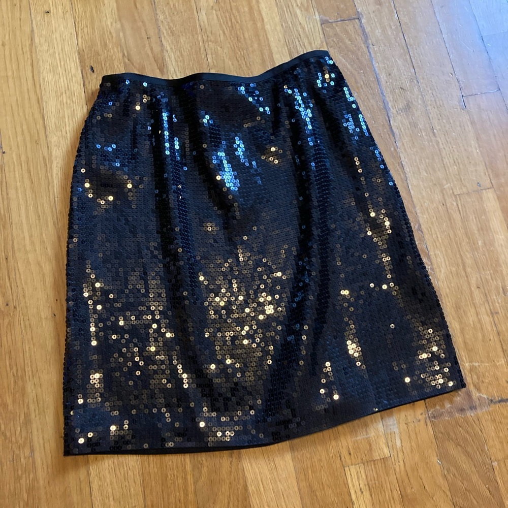 Gorgeous Ann Taylor black sequin skirt